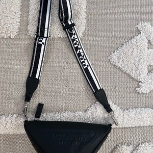 PR🖤DA crossbody with luggage strap